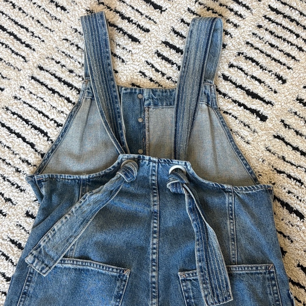 We The Free Blue Denim Women’s Overalls - Picture 7 of 9